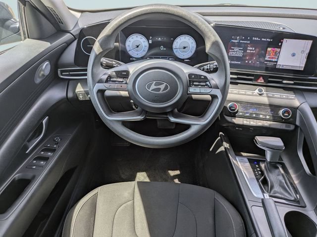 Used 2024 Hyundai Elantra SEL FWD image 16