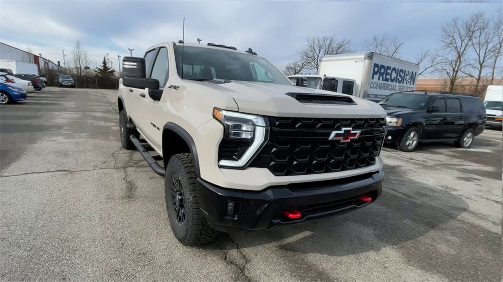 New 2026 Chevrolet Silverado 2500 ZR2 w/ LPO, Dark Essentials Package image 4