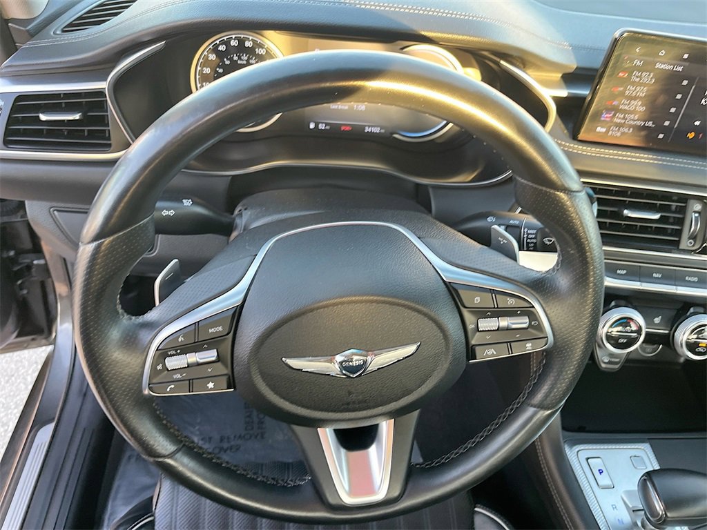 Used 2022 Genesis G70 3.3T image 11