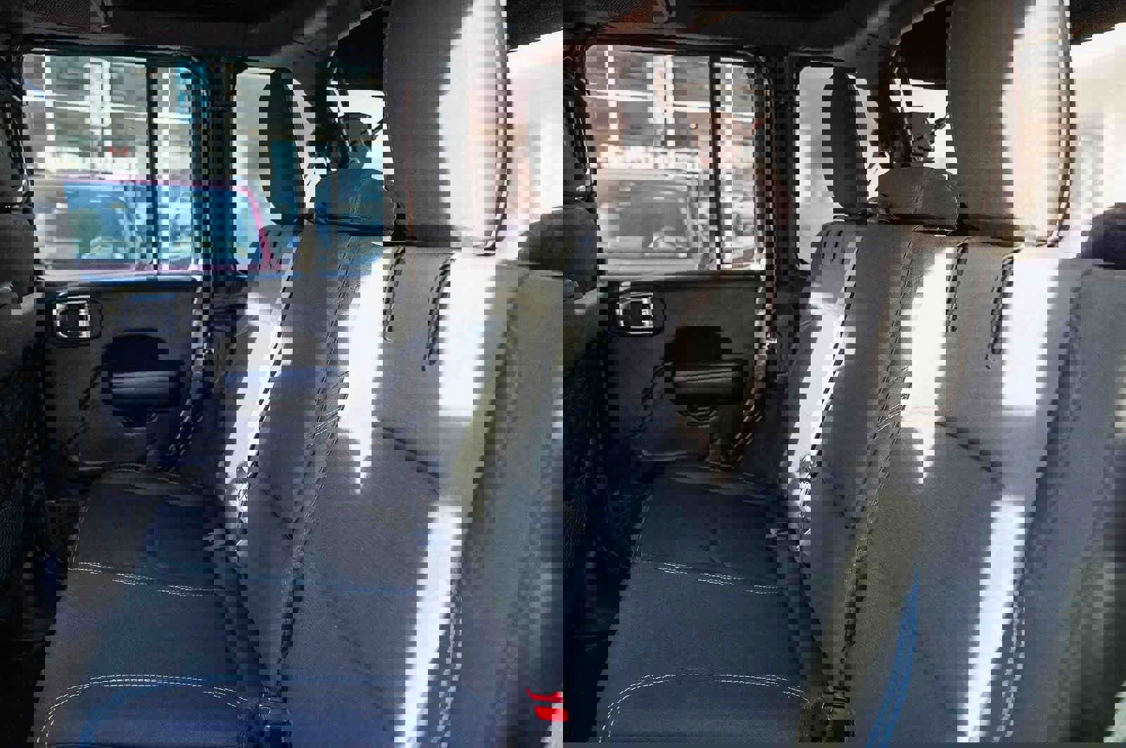 Used 2021 Jeep Wrangler Unlimited Rubicon 4xe image 12