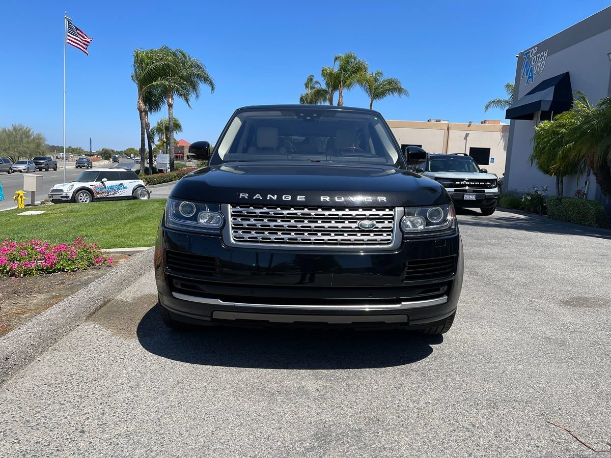 Used 2017 Land Rover Range Rover HSE AWD/4WD image 2