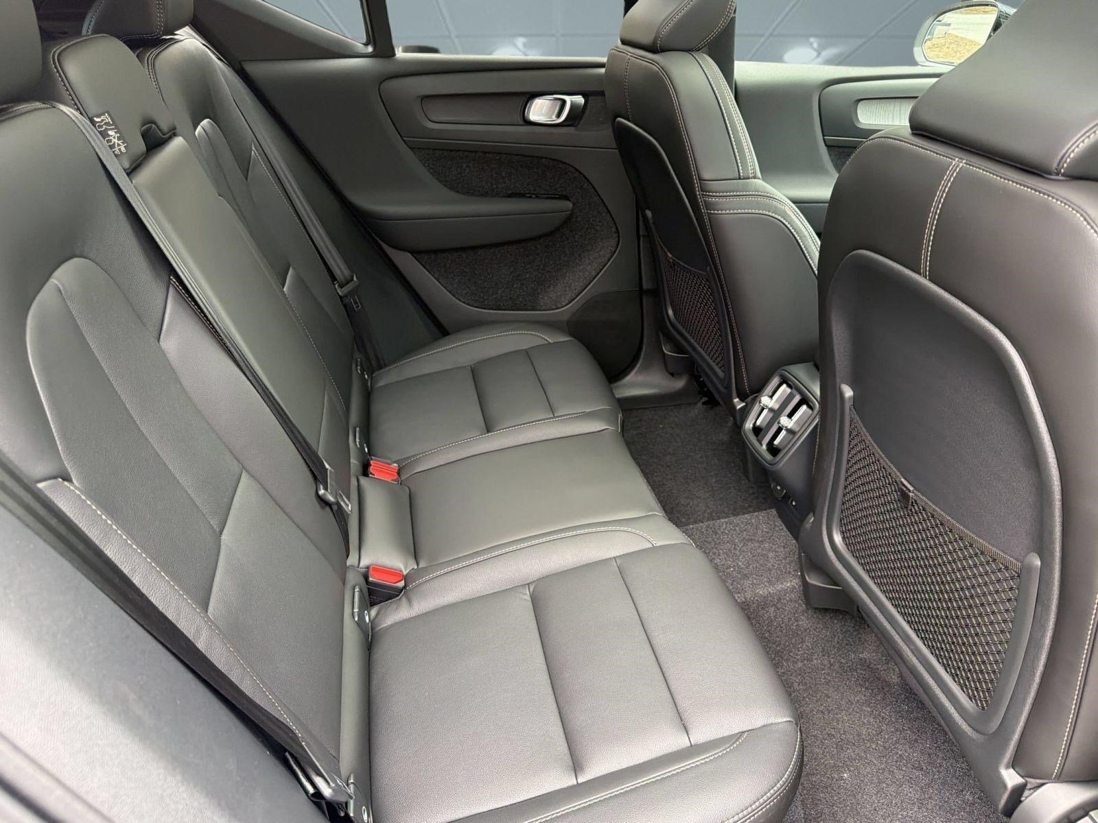 New 2026 Volvo XC40 B5 Core w/ Protection Package Premier AWD/4WD image 30