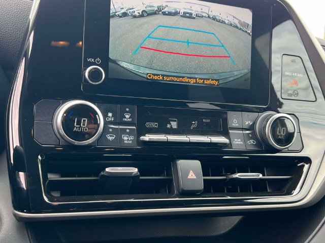 Used 2023 Toyota Highlander L FWD image 29