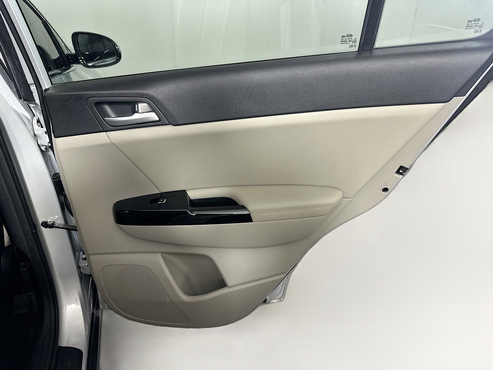 Used 2020 Kia Sportage EX image 29