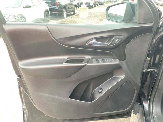 Used 2020 Chevrolet Equinox LT w/ Driver Convenience Package image 21