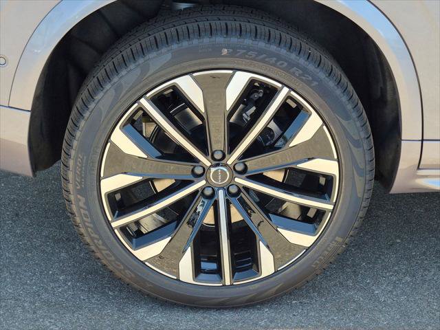 New 2027 Volvo XC90 B6 Plus AWD/4WD image 6