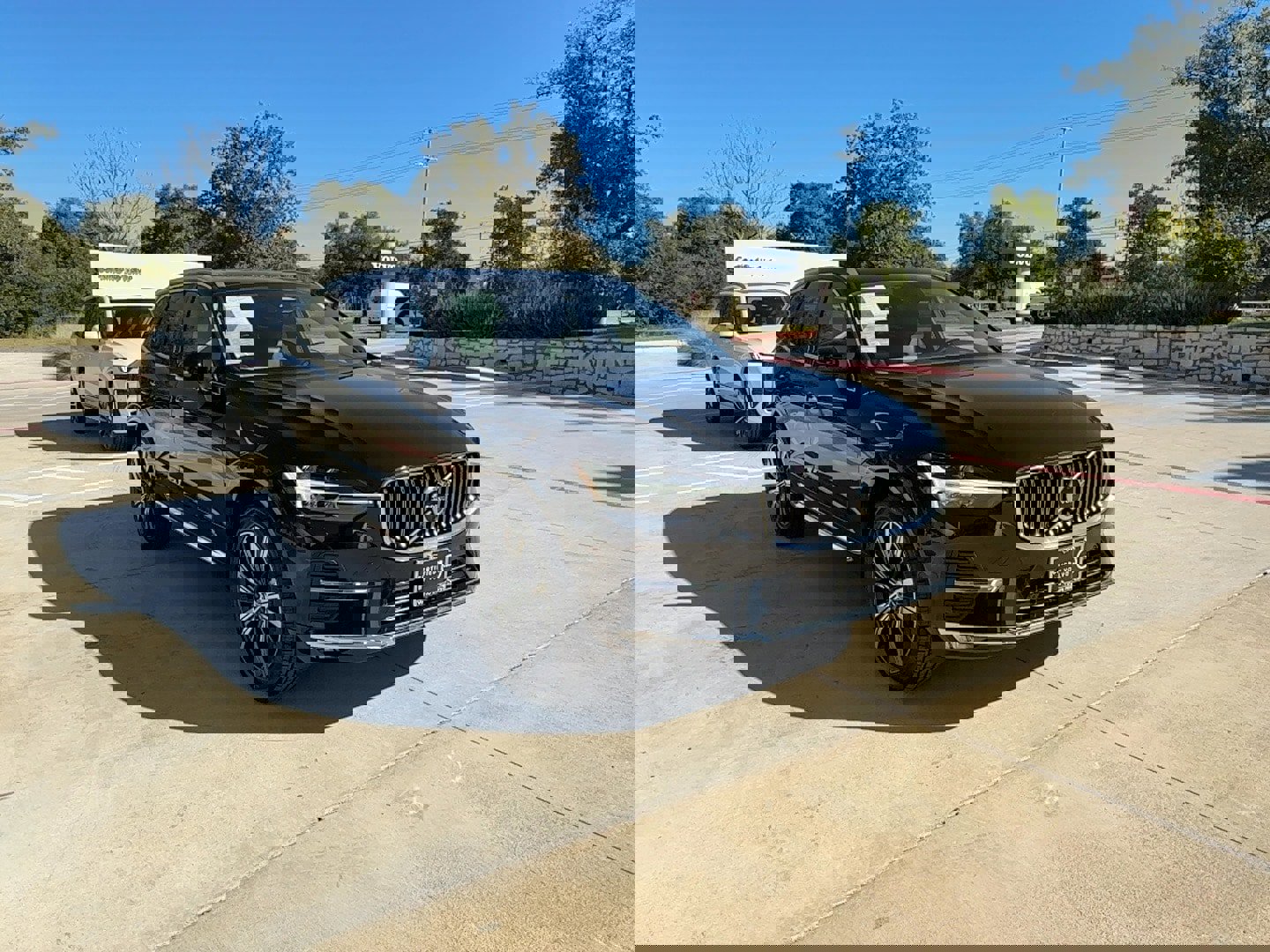 Certified 2023 Volvo XC60 B5 Plus image 7