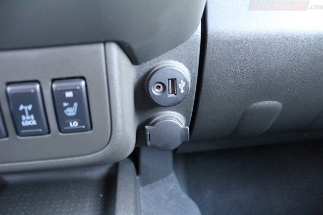 Used 2020 Nissan Frontier PRO-4X w/ Pro-4x Utility Package image 18