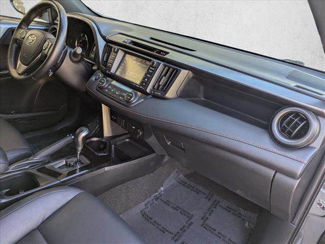 Used 2017 Toyota RAV4 SE image 22