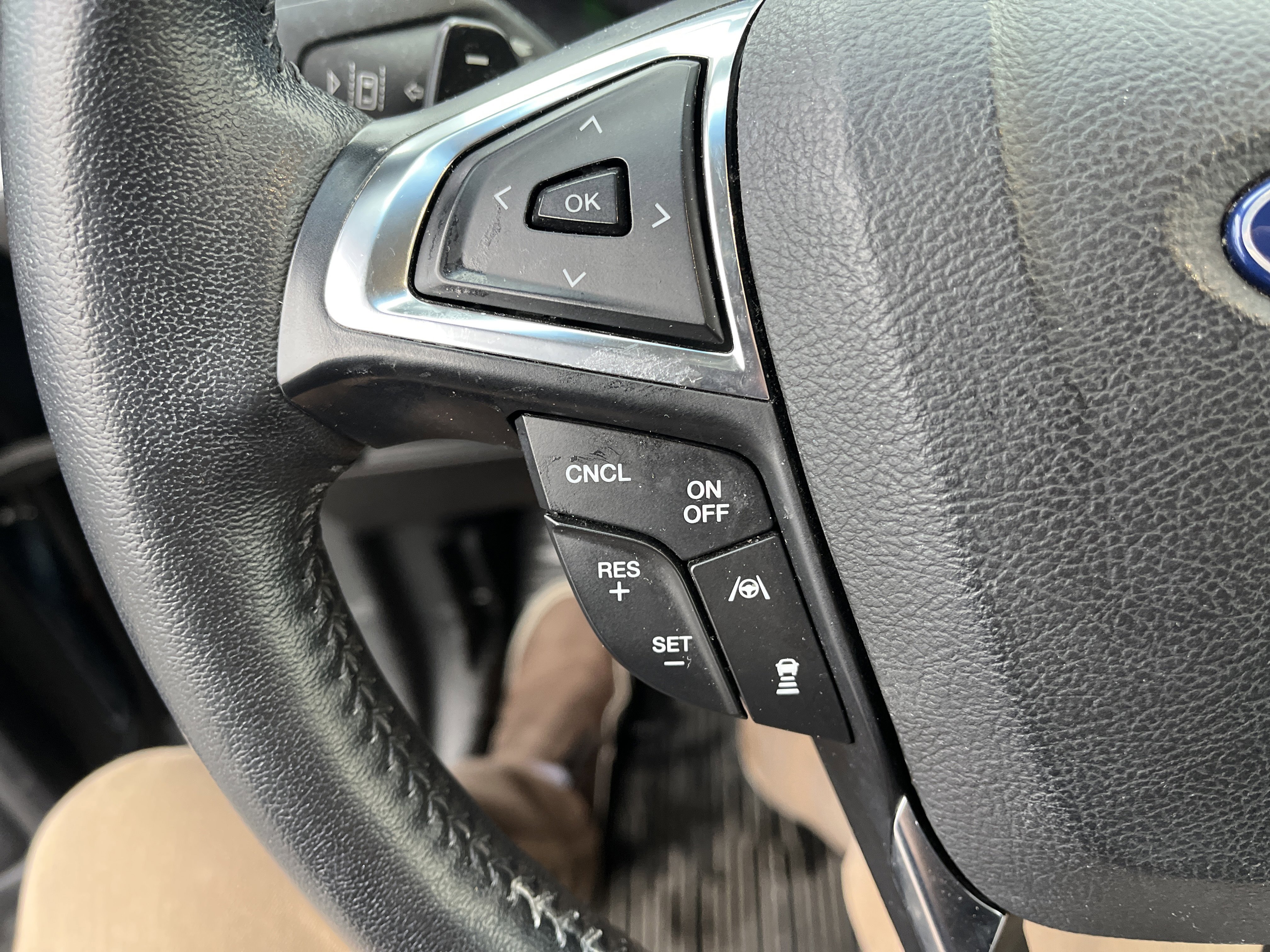 Used 2019 Ford Edge SEL w/ Equipment Group 201A image 19