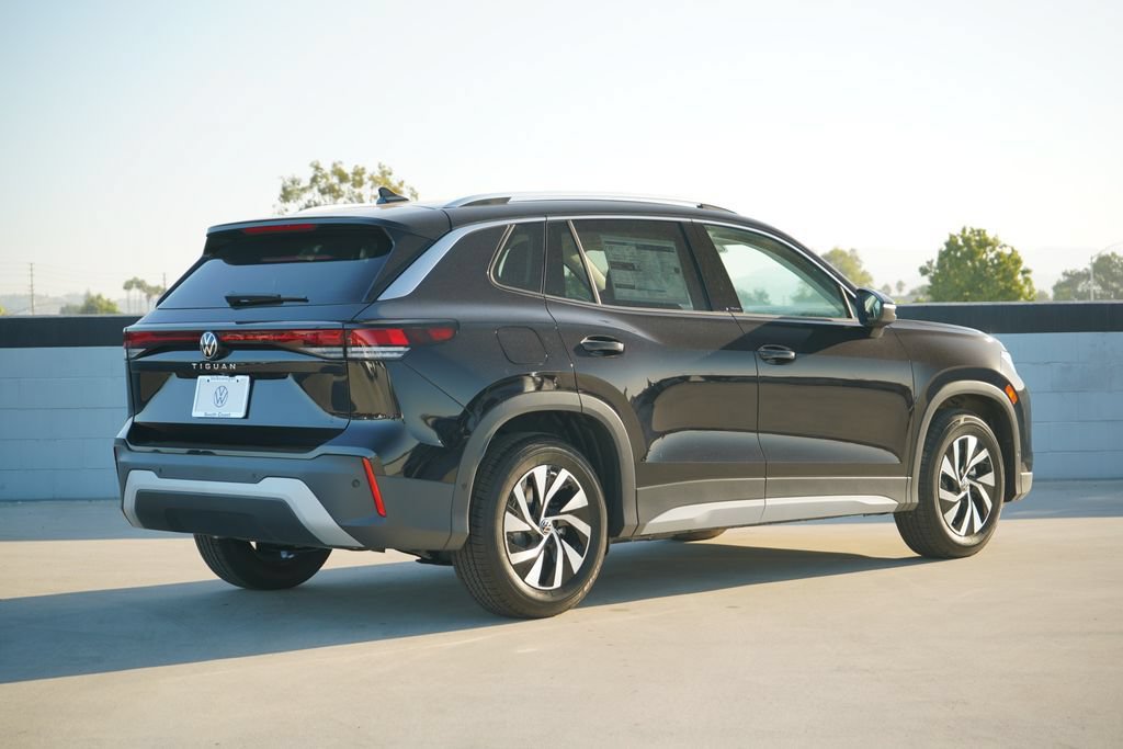 New 2026 Volkswagen Tiguan S FWD image 5