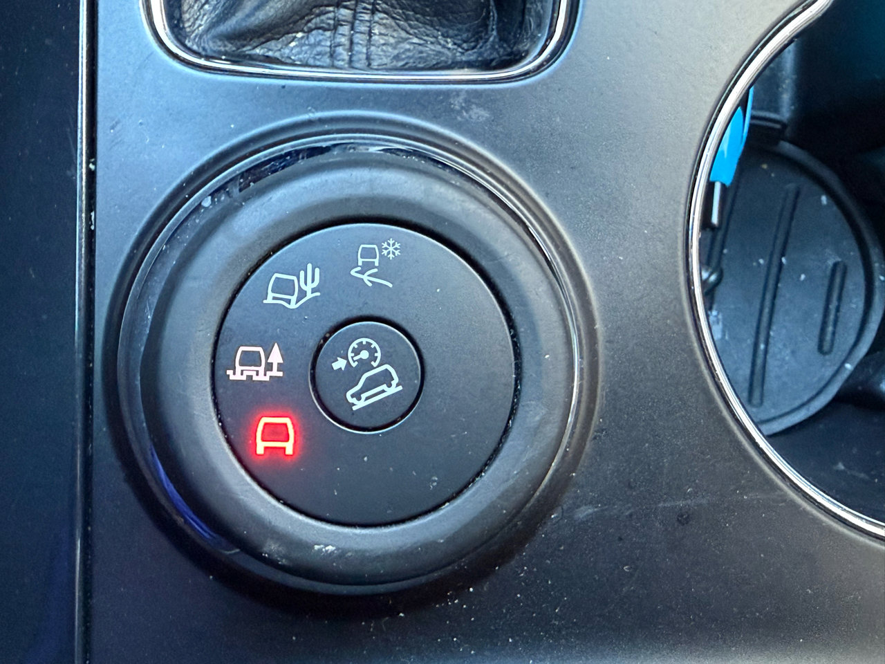 Used 2017 Ford Explorer XLT w/ Equipment Group 202A image 19