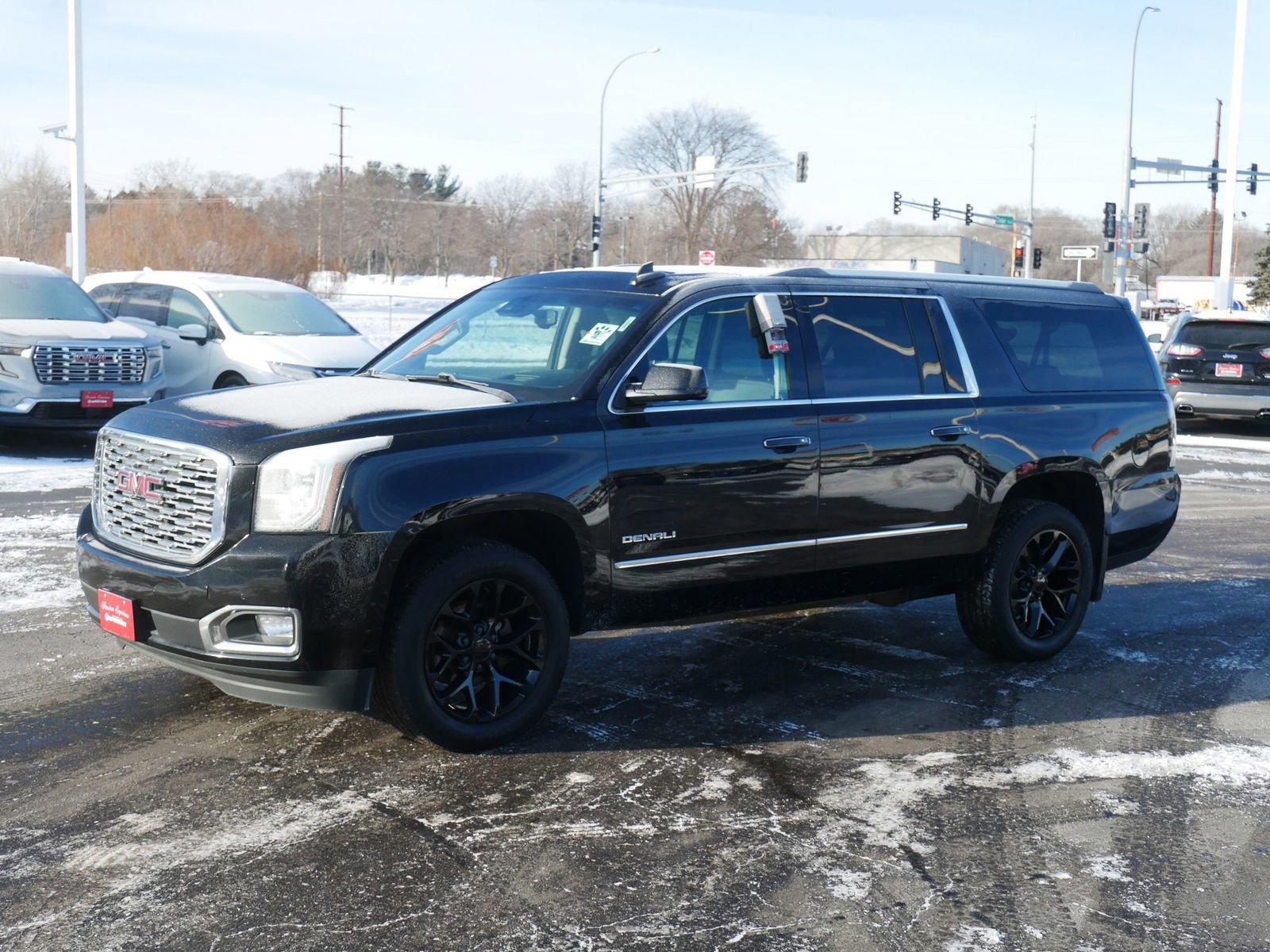 Used 2019 GMC Yukon XL Denali w/ Denali Ultimate Package image 7