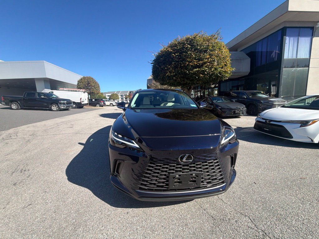 Used 2024 Lexus RX 350 Premium w/ Kick Sensor & Tow Package AWD/4WD image 4