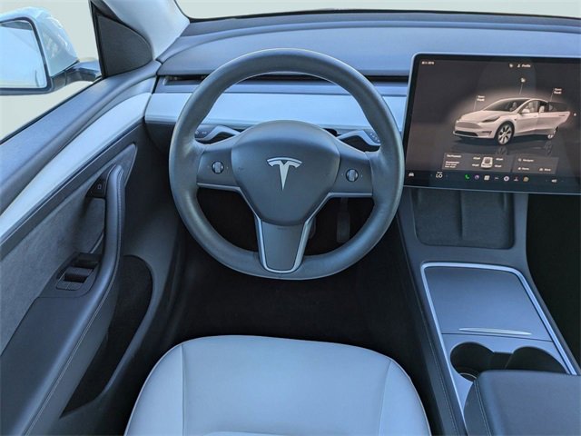 Used 2023 Tesla Model Y Long Range image 18
