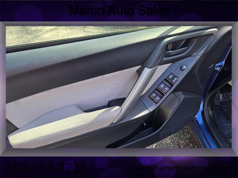 Used 2014 Subaru Forester 2.5i Premium w/ All-Weather Package AWD/4WD image 13