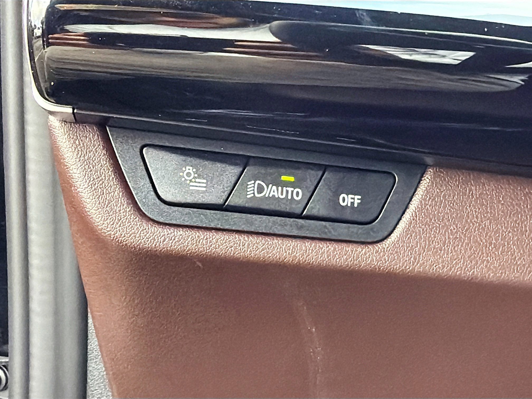 Used 2025 BMW X1 xDrive28i w/ Technology Package image 35