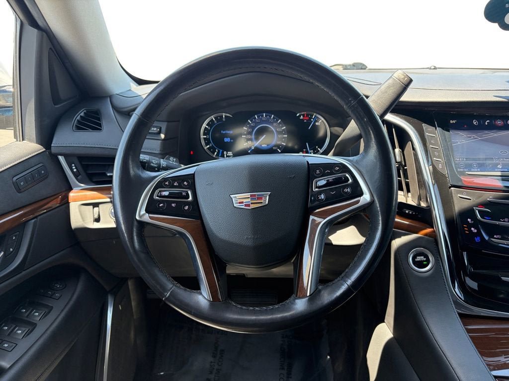 Certified 2020 Cadillac Escalade Luxury RWD image 13