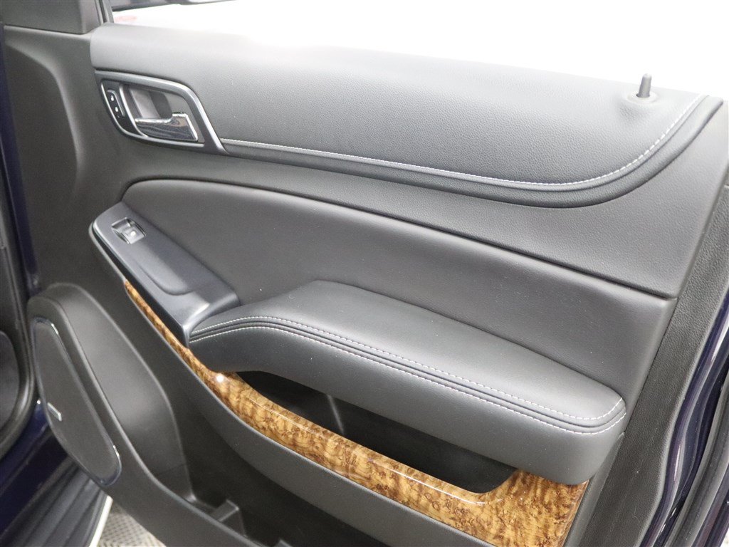 Used 2017 Chevrolet Tahoe Premier AWD/4WD image 33