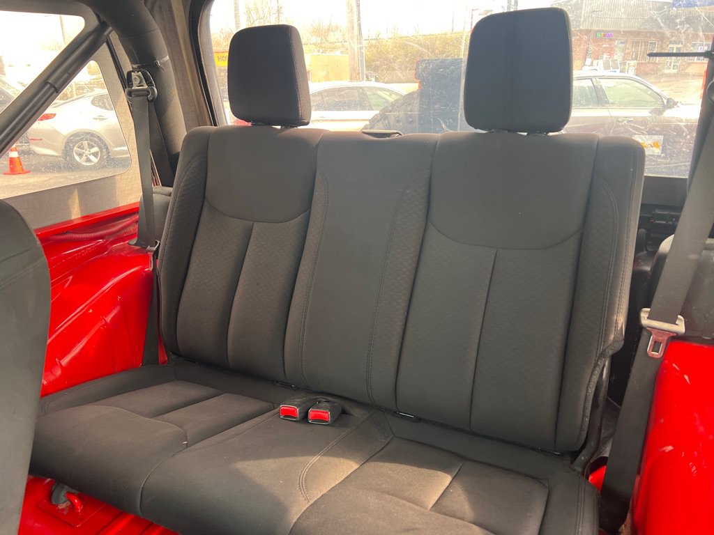 Used 2016 Jeep Wrangler Sport AWD/4WD image 22