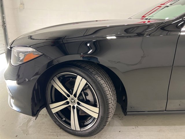 Used 2025 Mercedes-Benz C 300 4MATIC Sedan image 12