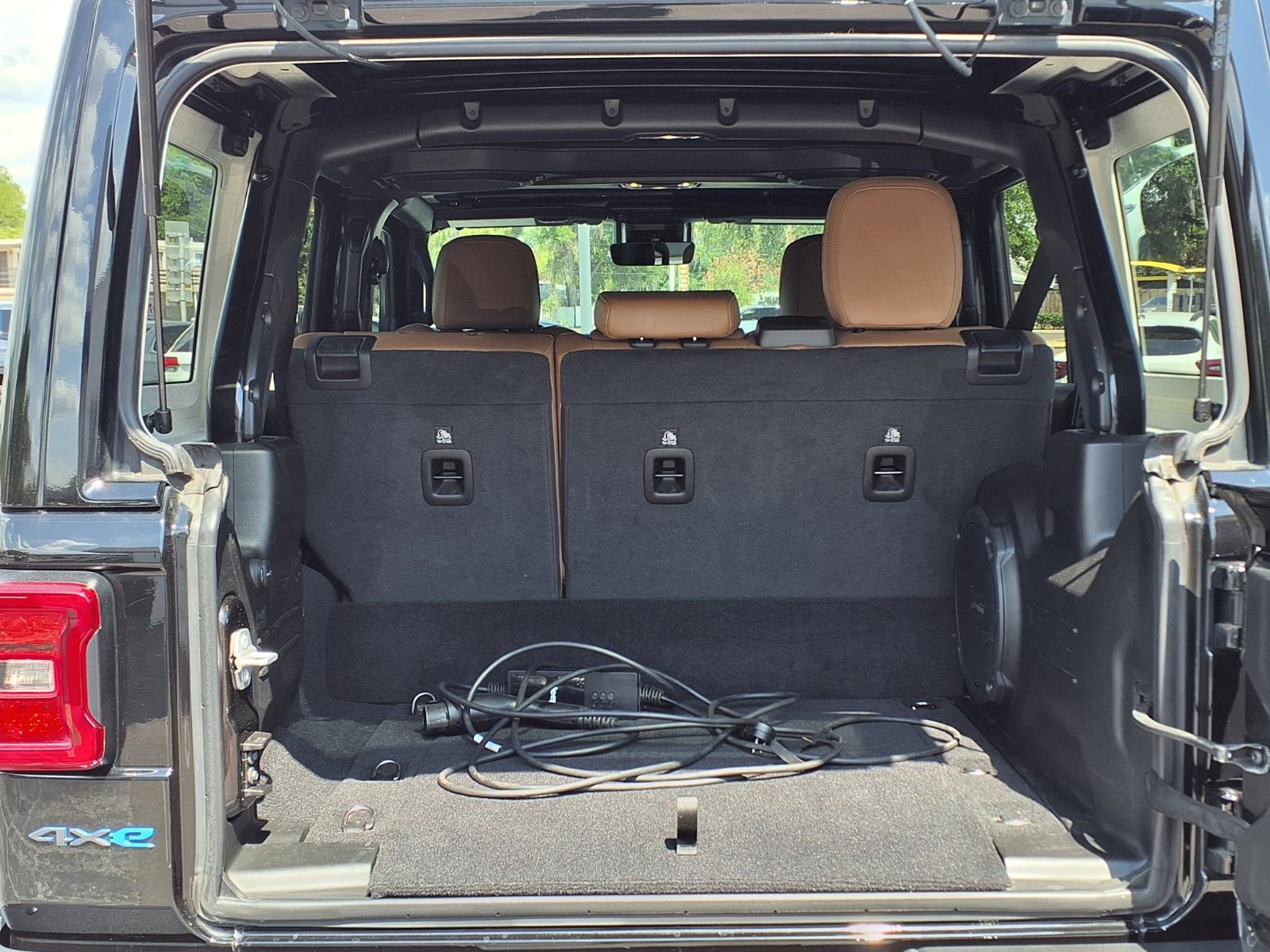 Used 2021 Jeep Wrangler Unlimited Rubicon 4xe w/ Steel Bumper Group image 6