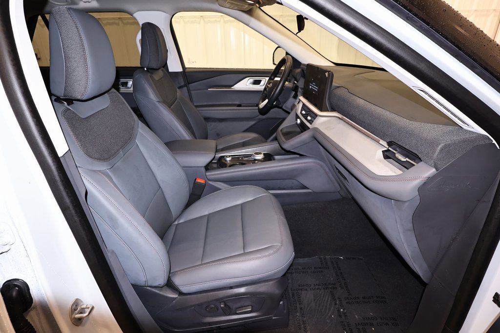 New 2026 Ford Explorer Active w/ Active Comfort Package image 18