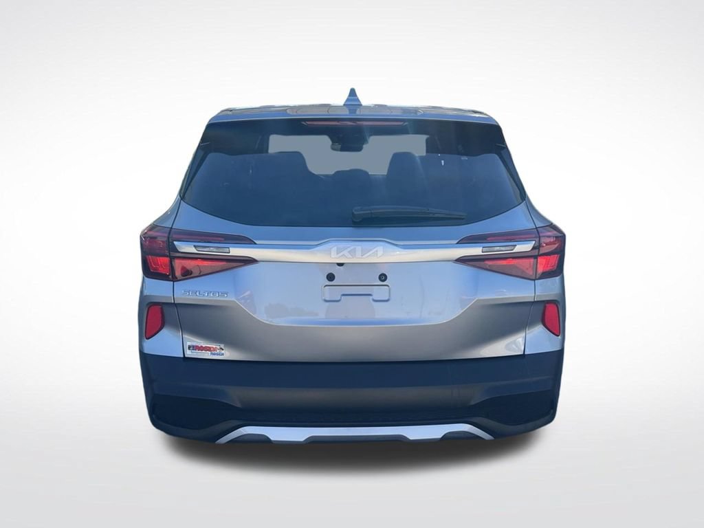 Certified 2023 Kia Seltos LX AWD/4WD image 46