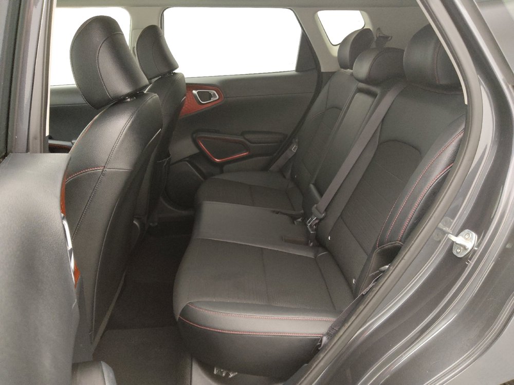 Used 2021 Kia Soul Turbo image 18