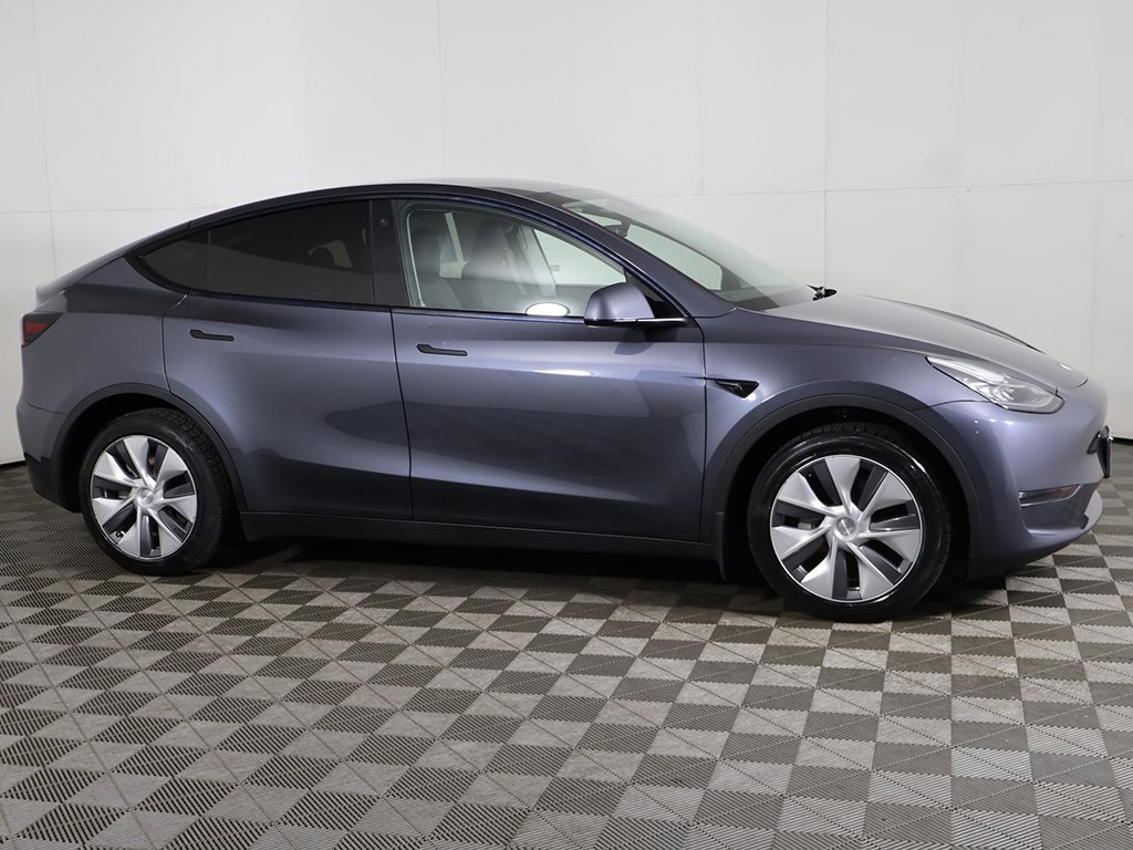Used 2023 Tesla Model Y Long Range image 15