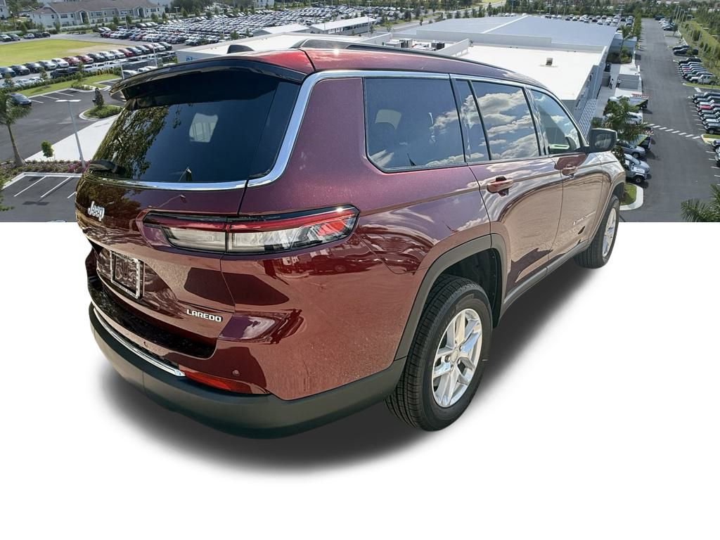 New 2026 Jeep Grand Cherokee L Laredo image 4