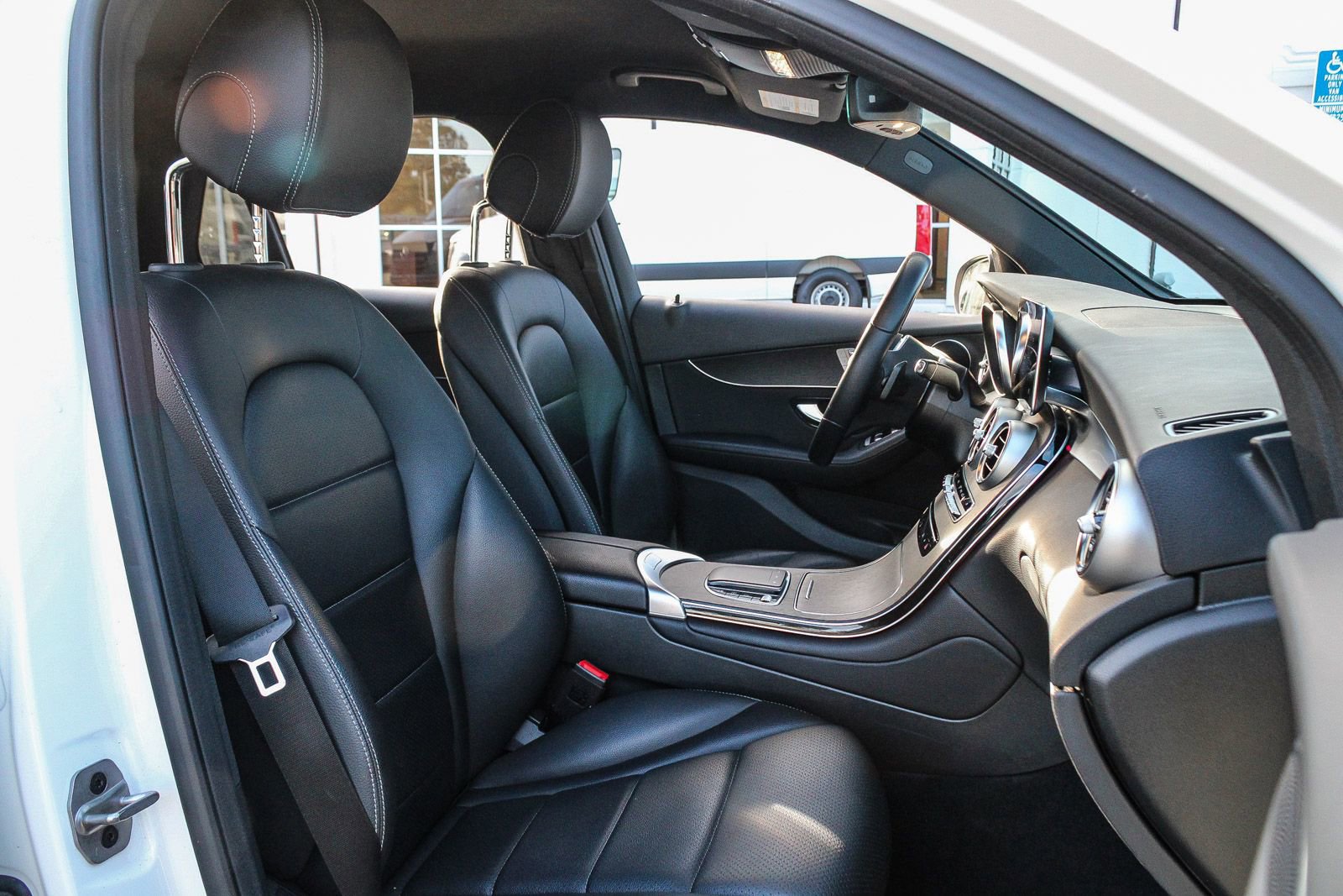 Certified 2022 Mercedes-Benz GLC 300 GLC 300 image 18