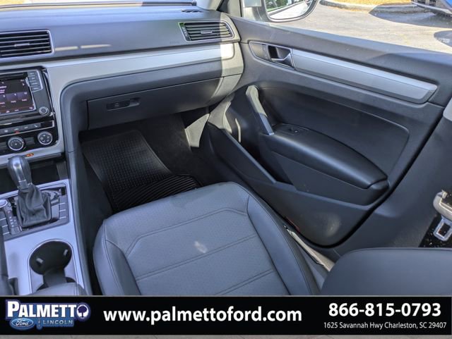 Used 2019 Volkswagen Passat 2.0T Wolfsburg FWD image 15