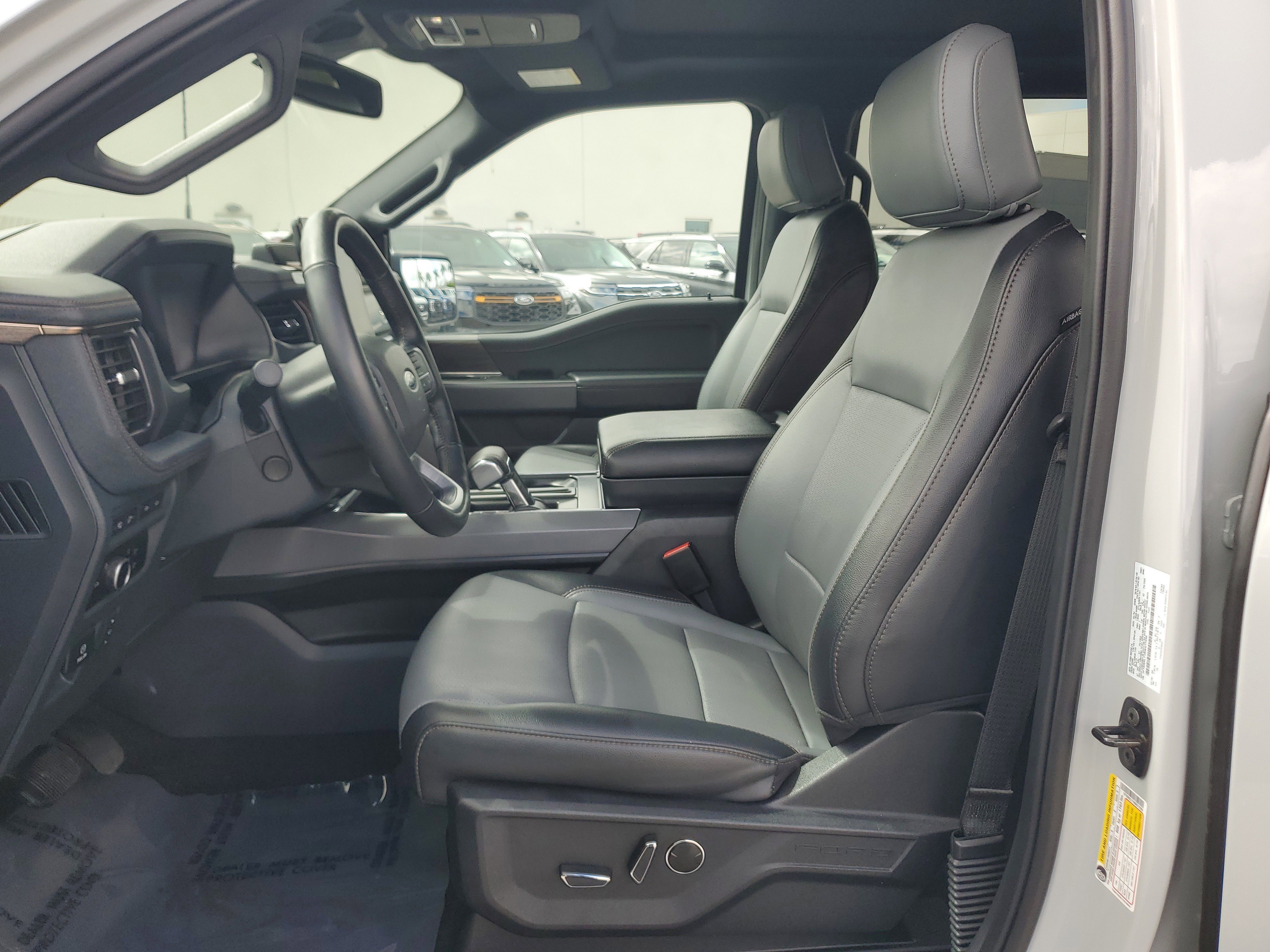 Used 2024 Ford F150 Lightning Lariat image 13