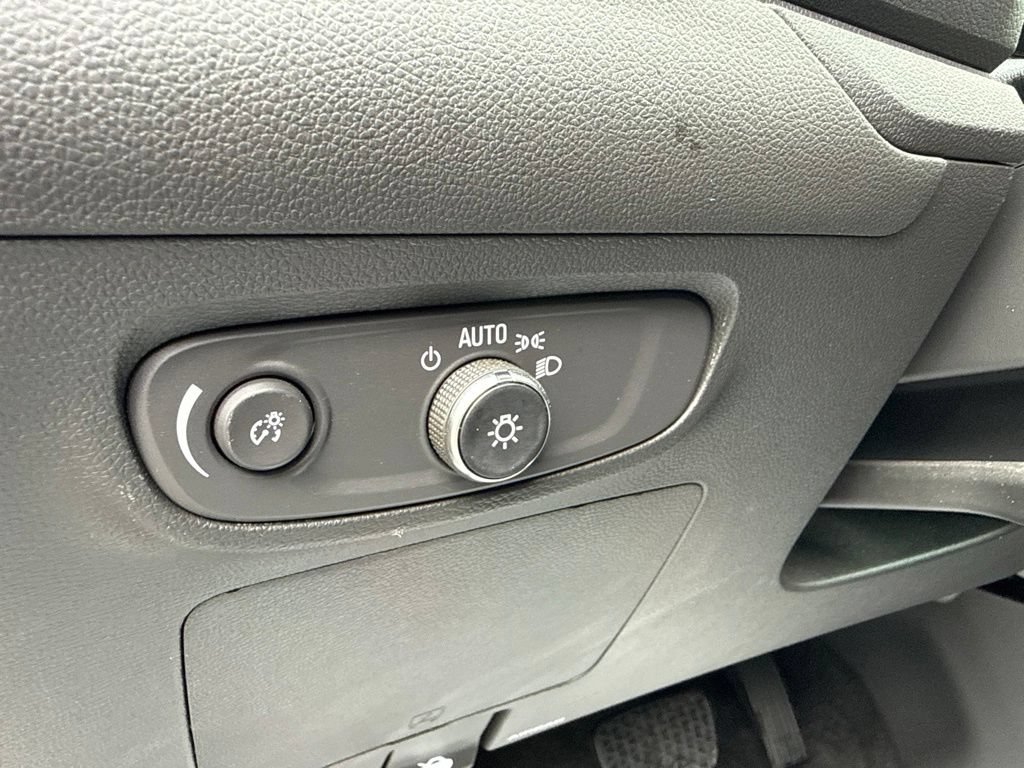 Used 2024 Buick Encore GX Preferred AWD/4WD image 20