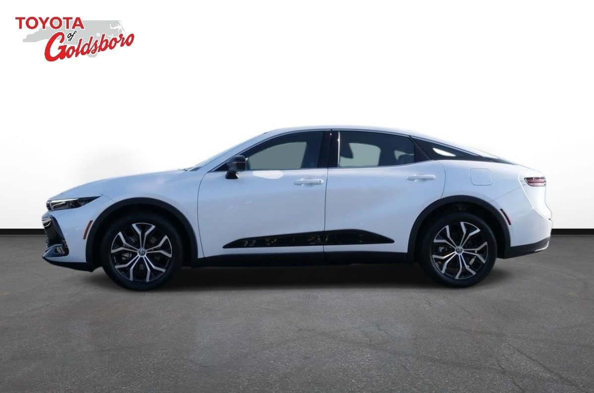 Used 2026 Toyota Crown XLE image 9