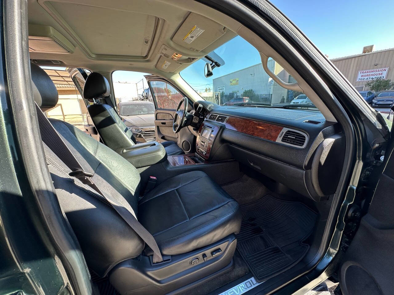 Used 2013 Chevrolet Avalanche LTZ image 10