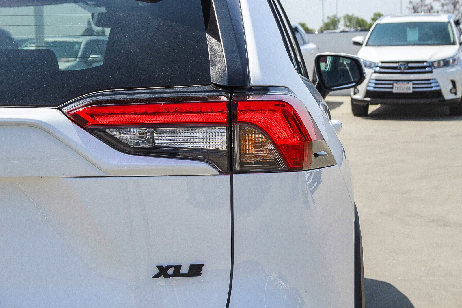 New 2025 Toyota RAV4 XLE image 8