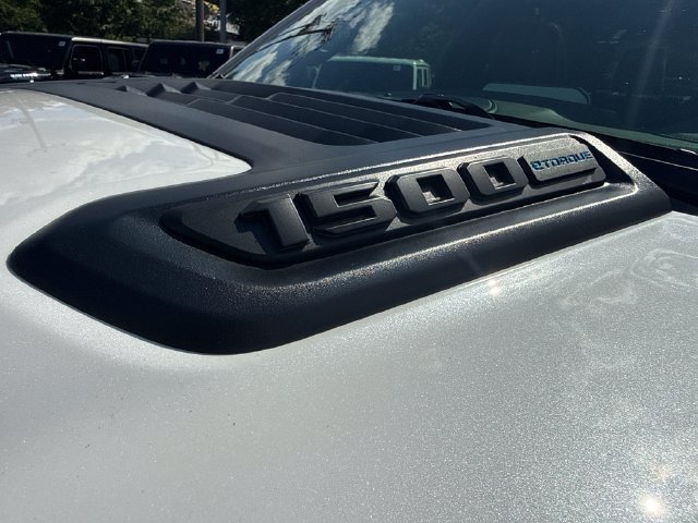New 2026 RAM 1500 Laramie w/ Night Edition AWD/4WD image 17