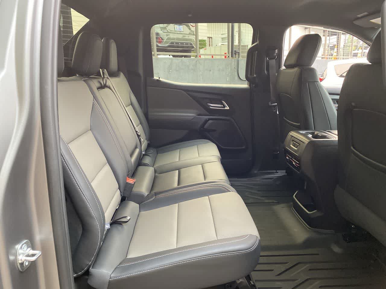 Used 2026 Chevrolet Silverado EV Trail Boss AWD/4WD image 17