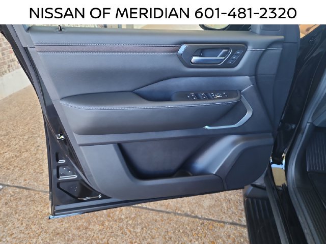 New 2027 Nissan Armada Platinum Reserve AWD/4WD image 9
