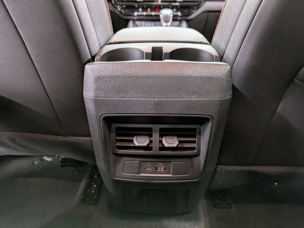 Used 2025 GMC Canyon AT4 AWD/4WD image 24