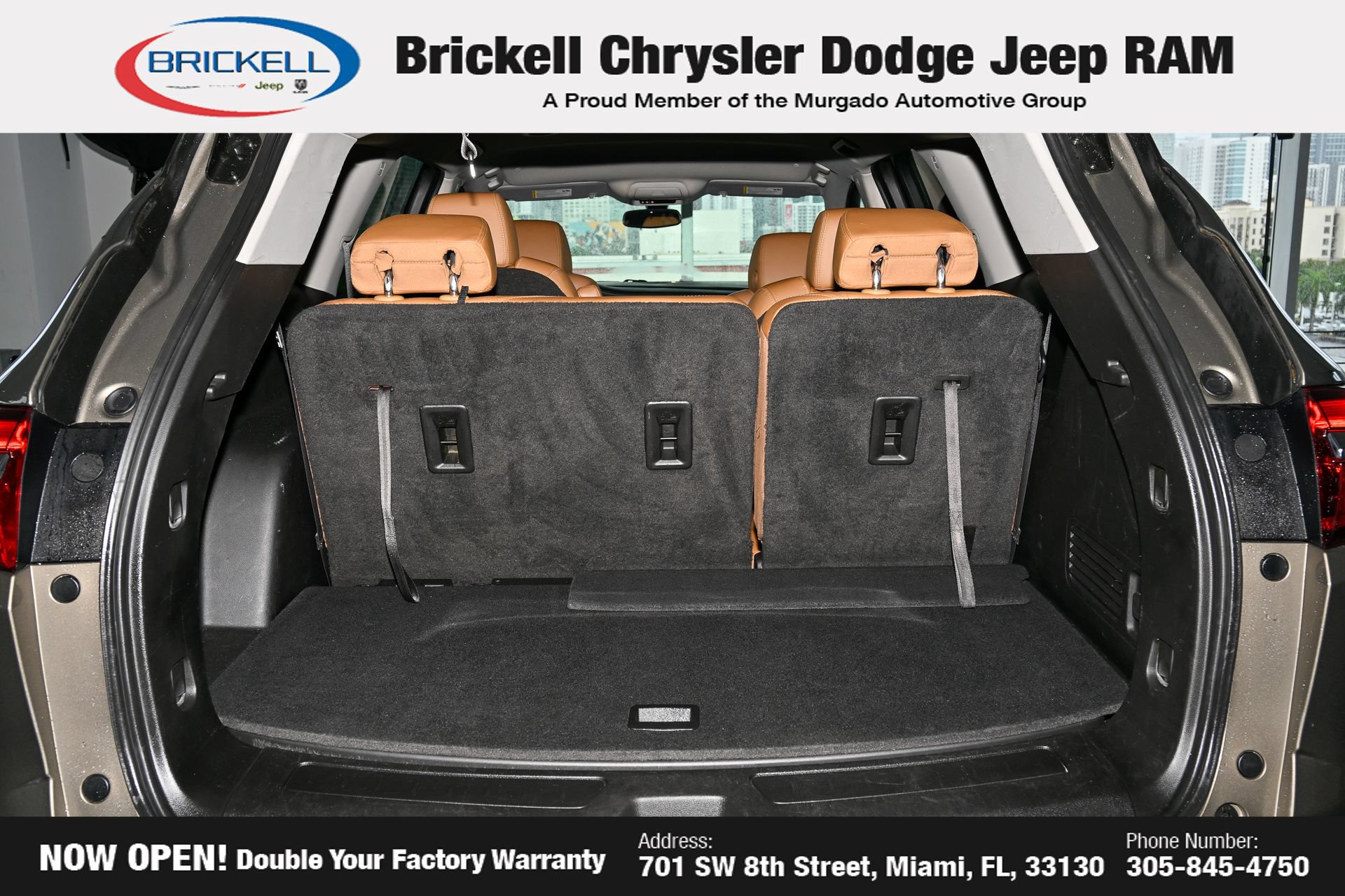 Used 2020 Buick Enclave Essence w/ LPO, Hit The Road Package FWD image 13