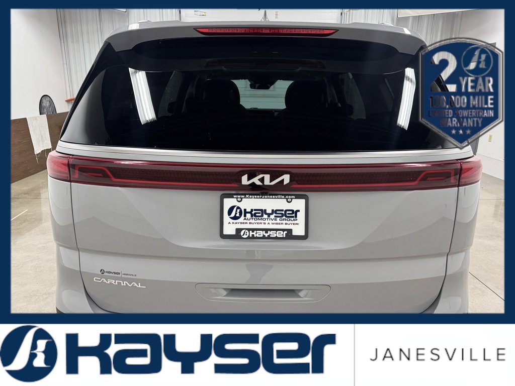 Used 2024 Kia Carnival SX Prestige image 10