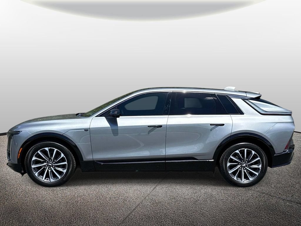 Certified 2024 Cadillac Lyriq Sport AWD/4WD image 3