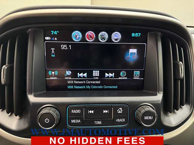 Used 2017 Chevrolet Colorado Z71 AWD/4WD image 21