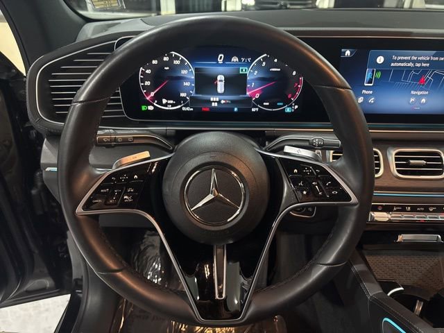 Used 2025 Mercedes-Benz GLS 450 4MATIC image 15