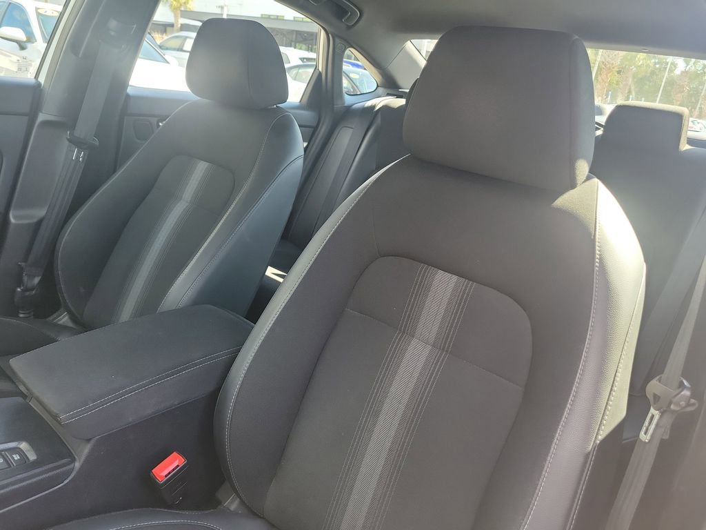 Used 2023 Honda Civic Sport image 17