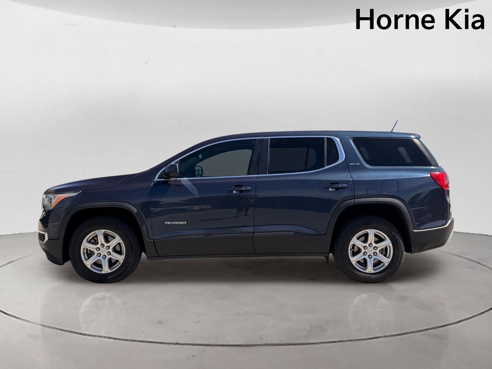 Used 2018 GMC Acadia SLE FWD image 7
