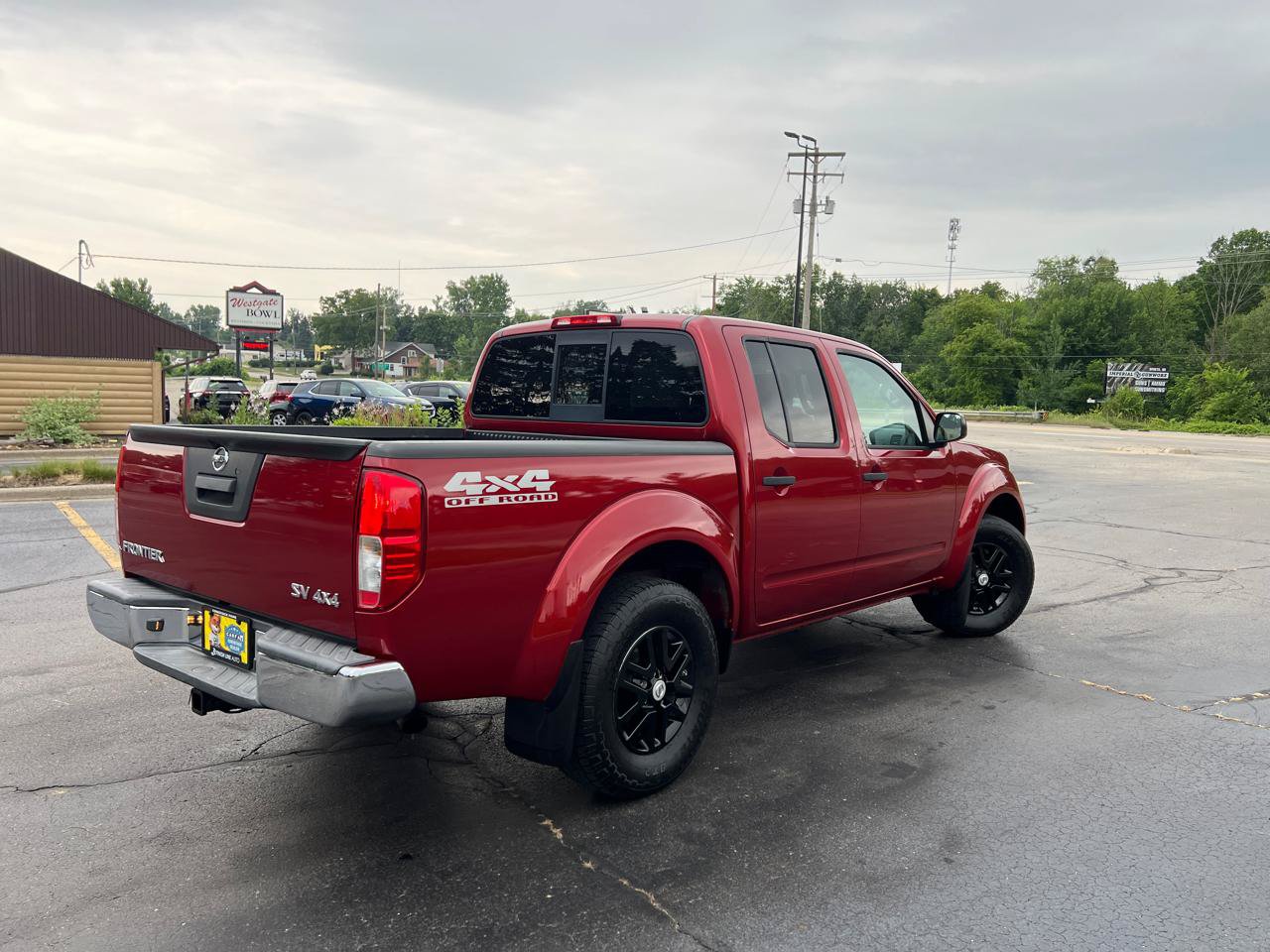 Used 2016 Nissan Frontier SV AWD/4WD image 9